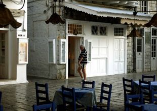 Ύδρα: Σε κατάσταση έκτακτης ανάγκης το νησί – Χωρίς ρεύμα και νερό για δεύτερη μέρα