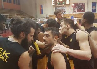 Σφαλιάρα για την Βασίλισσα