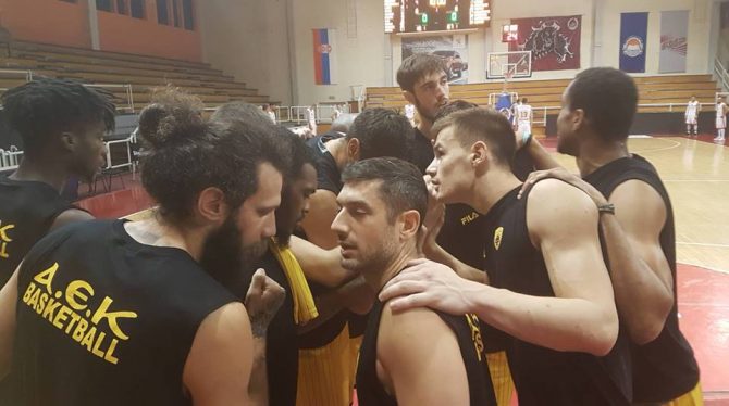 Σφαλιάρα για την Βασίλισσα