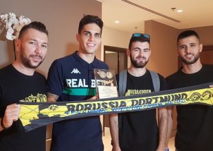 Συνάντησε και έδωσε τιμητική πλακέτα στον Μπάρτρα το ελληνικό κλαμπ φίλων της Ντόρτμουντ