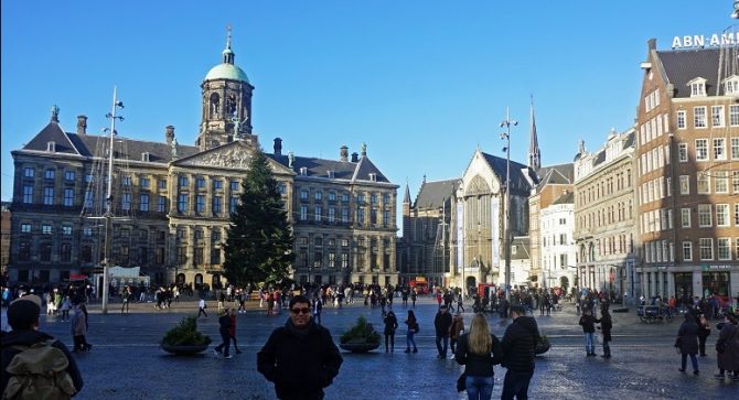 Στην Dam Square το ραντεβού για το γήπεδο
