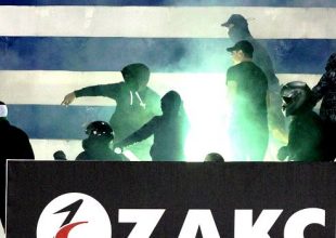 Πρόστιμο σε Ατρόμητο και Παναθηναϊκό για τις φωτοβολίδες στο Περιστέρι