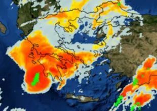 Νέο δελτίο από ΕΜΥ: Ο κυκλώνας «Ζορμπάς» θα χτυπήσει με ένταση την Αττική τις επόμενες ώρες