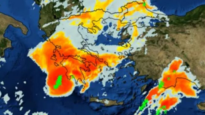 Νέο δελτίο από ΕΜΥ: Ο κυκλώνας «Ζορμπάς» θα χτυπήσει με ένταση την Αττική τις επόμενες ώρες Νέο δελτίο από ΕΜΥ: Ο κυκλώνας «Ζορμπάς» θα χτυπήσει με ένταση την Αττική τις επόμενες ώρες