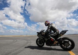Αγώνας ταχύτητας με μία μηχανή, ένα F-16 και μία Formula 1