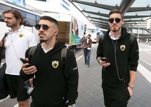 Η άφιξη της ΑΕΚ στο Άμστερνταμ (PICS)