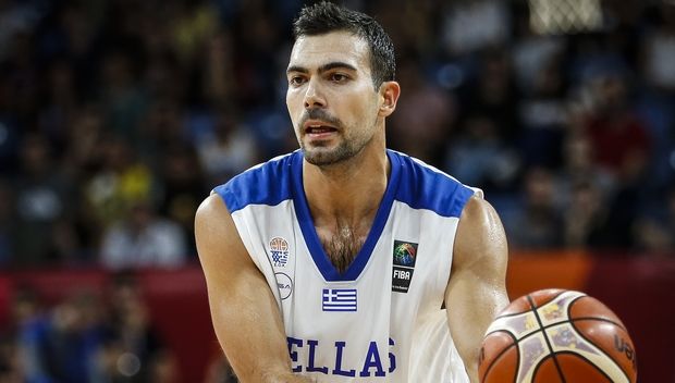 Στον Ολυμπιακό ο Σλούκας για τρία χρόνια