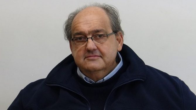 Επίθεση κουκουλοφόρου στον πρόεδρο της ΕΠΣ Κορίνθου, τον έστειλε στο νοσοκομείο!