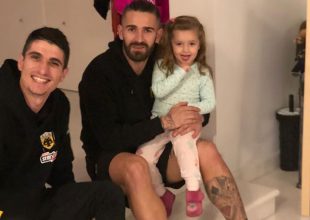Ο Μάνταλος κυνηγάει την κόρη του Λιβάγια (VIDS)