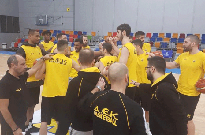 Η Βασίλισσα στην Τσεχία (pics)