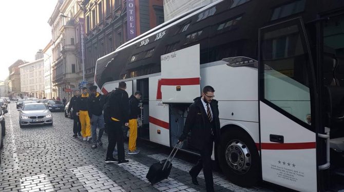 Αναχώρησε για το γήπεδο η Βασίλισσα! (ΦΩΤΟ)