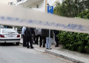 Αιματηρή συμπλοκή μεταξύ Ελλήνων και Αλβανών – Τραυματίας με σφαίρα στον λαιμό