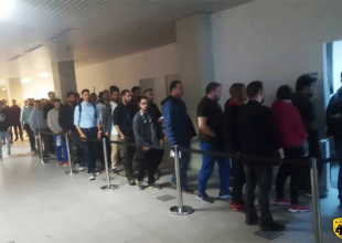 Χαμός για τα 100 διαρκείας των 21ευρώ! (ΦΩΤΟ)