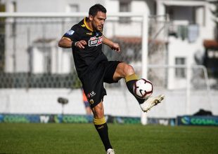 Επίσημο: Στη Ντεπορτίβο ο Λαμπρόπουλος