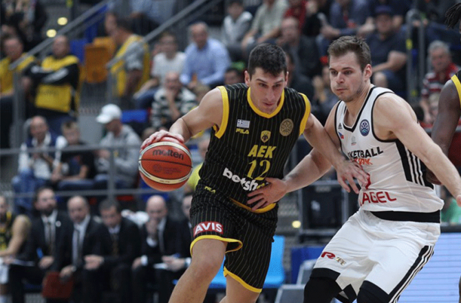 Με ένεση ο MVP Λαρεντζάκης!