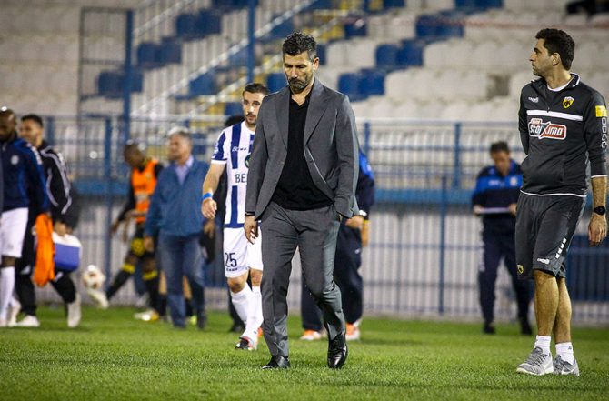 Ουζουνίδης: «Ας απαγορεύσουν τους ποδοσφαιριστές να βγαίνουν και στο γήπεδο…»