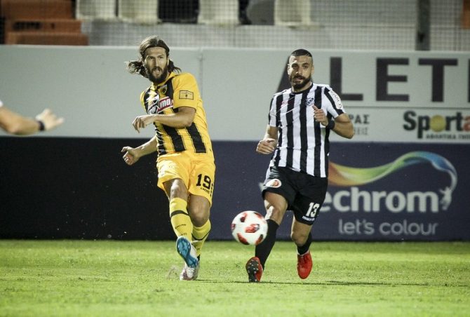 «Πονοκεφαλιάζει» ο Ουζουνίδης