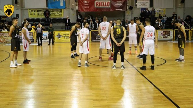 Ενός λεπτού σιγή για την κόρη του Δερμανούτσου (pics)