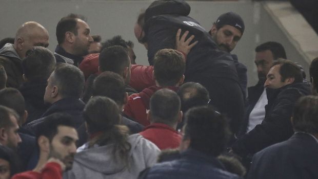 Στις 14:00 η κηδεία του άτυχου φιλάθλου του Ολυμπιακού με έξοδα της ΠΑΕ