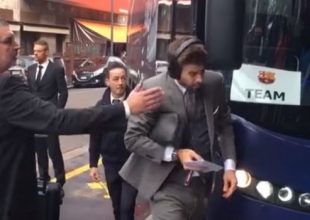 Ο Πικέ έκανε… κουτουλιά στον καθρέπτη του πούλμαν της Μπαρτσελόνα