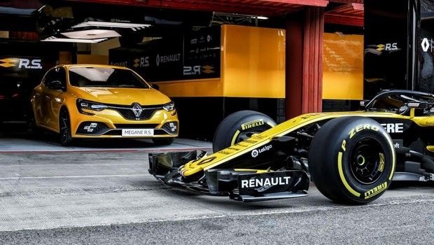 Η Renault φέρνει το μονοθέσιο στην ΑΥΤΟΚΙΝΗΣΗ