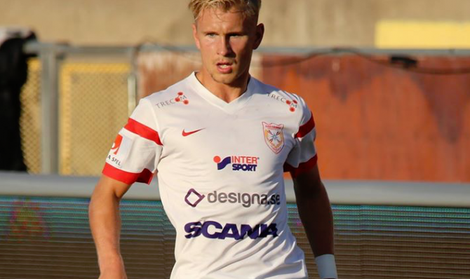 Ενδιαφέρον της ΑΕΚ για Στραντ