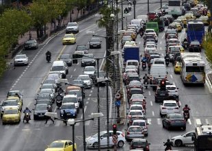 Παράταση για τέλη κυκλοφορίας και κατάθεση πινακίδων