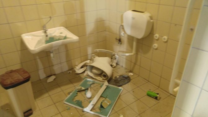 Μεγάλες ζημιές στο Παμπελοποννησιακό (PICS + VID)