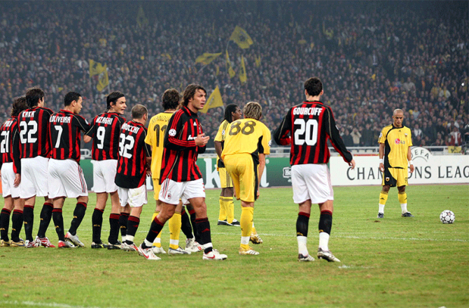 Ζούλιο Σέζαρ: «Όταν θυμάμαι εκείνη τη βραδιά και το γκολ επί της Μίλαν, νιώθω ότι το ζω από την αρχή»