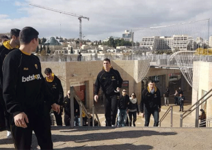 Η Βασίλισσα στους Άγιους Τόπους (pics)