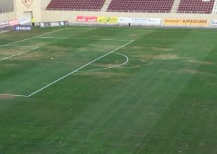 Μαύρα χάλια ο αγωνιστικός χώρος στο AEL FC Arena