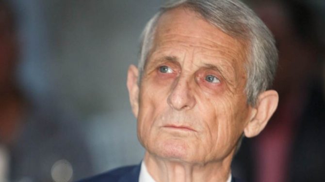 Απόφοιτος Δημοτικού ο Γκιρτζίκης