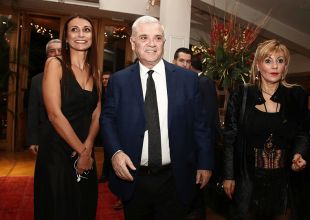 Οικογενειακό κλίμα στην Χριστουγεννιάτικη γιορτή (ΦΩΤΟ)