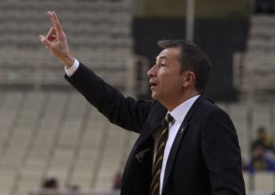Μπάνκι: “Απαράδεκτο το πρώτο μας ημίχρονο”