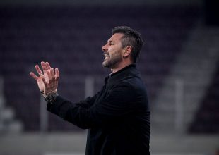 Ουζουνίδης: «Ντροπή να παίζεται ποδόσφαιρο σε τέτοια γήπεδα…»