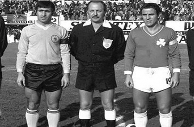 Ηλιόπουλος για Δομάζο: «Θα τον θυμόμαστε για τις αξίες και την αγάπη του για το ποδόσφαιρο»