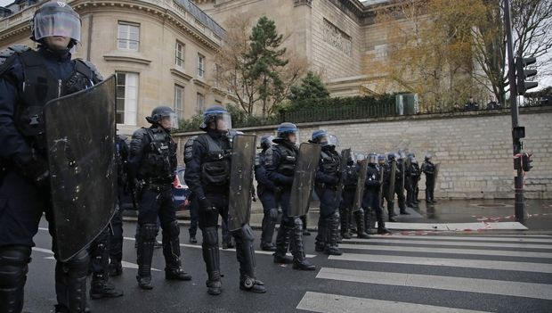 Αναβλήθηκε το Παρί Σεν Ζερμέν – Μονπελιέ εξαιτίας της έκρυθμης κατάστασης στο Παρίσι