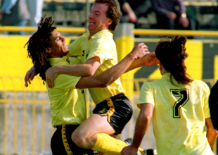 Υπέταξε τον ΠΑΟΚ η… τιμωρημένη ΑΕΚ (VIDEO)