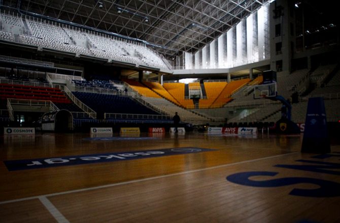 Η ανακοίνωση της Βασίλισσας για αναβολή και εισιτήρια