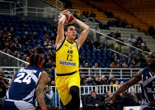 Λαρεντζάκης: «Στην Βραζιλία για το τρόπαιο, όχι για τουρισμό»