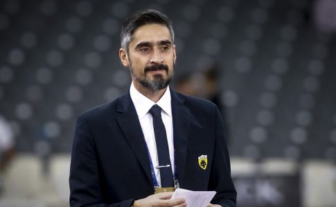 Ο Λύμπε συνεχάρη την άξια πρωταθλήτρια ΑΕΚ (ΦΩΤΟ)