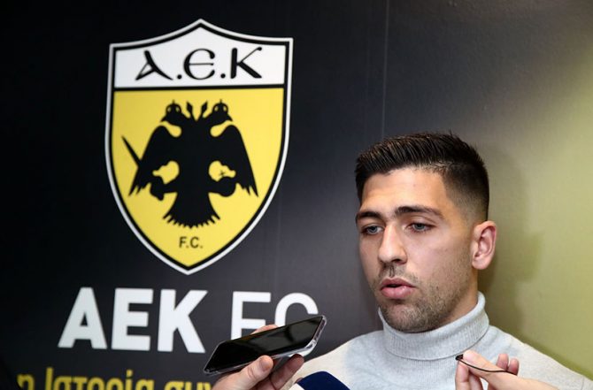 Μπακασέτας: «Πάντα πίστευα ότι θα μείνω στην ΑΕΚ!» (VIDEO)