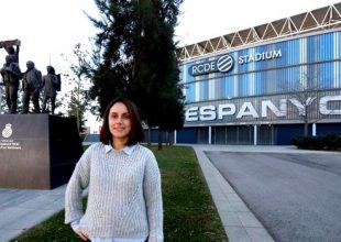 Η Μπάρμπαρα Πουγιόλ-Ινιέστα είναι οπαδός της Εσπανιόλ!