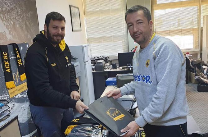 Αγόρασε ο Μπάνκι το συλλεκτικό t-shirt του Διηπειρωτικού (ΦΩΤΟ)