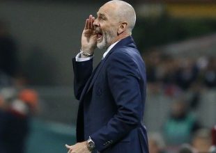 Ο προπονητής της Φιορεντίνα ζήτησε το λογαριασμό και κέρασε τους οπαδούς!