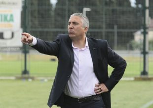 «Ναυάγιο» με Ζελενίτσα, οδεύει προς Κωστένογλου