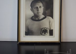 Δωρεά τo αρχείο του Κώστα Νεγρεπόντη στο Μουσείο Ιστορίας της ΑΕΚ