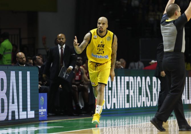 Θίοντορ: «Αναρωτιέμαι αν θα πάρω τον απλήρωτο μισθό μου» (ΦΩΤΟ)