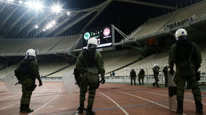 Αστυνομικοί για τα επεισόδια στο ΟΑΚΑ: «Ποιος φταίει; Μα φυσικά η Αστυνομία…»