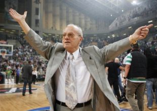 Θανάσης Γιαννακόπουλος: Σε λαϊκό προσκύνημα η σορός του